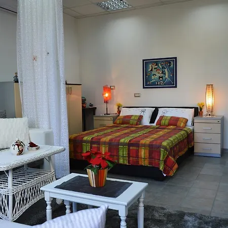 Studio Two Roses Apartament *