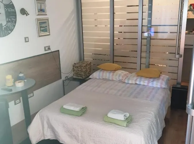 Apartment Studio Two Roses