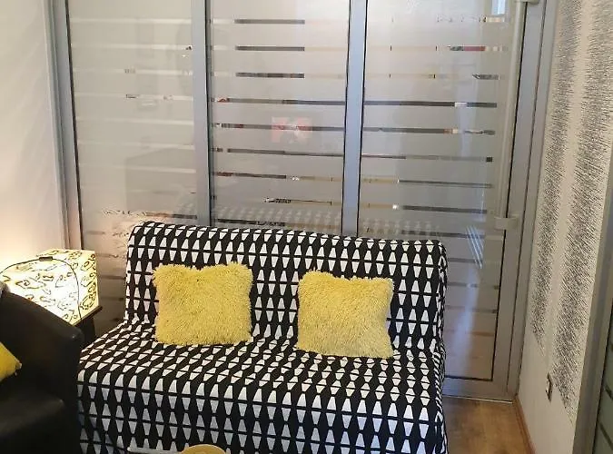 Studio Two Roses Apartment Split