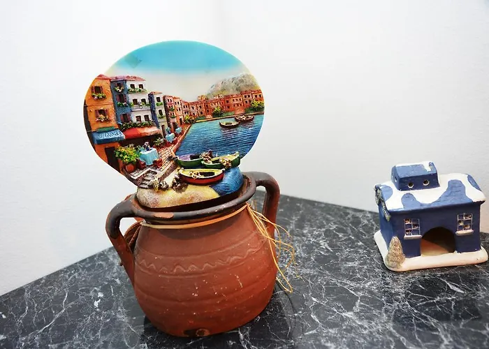 Daire Studio Two Roses