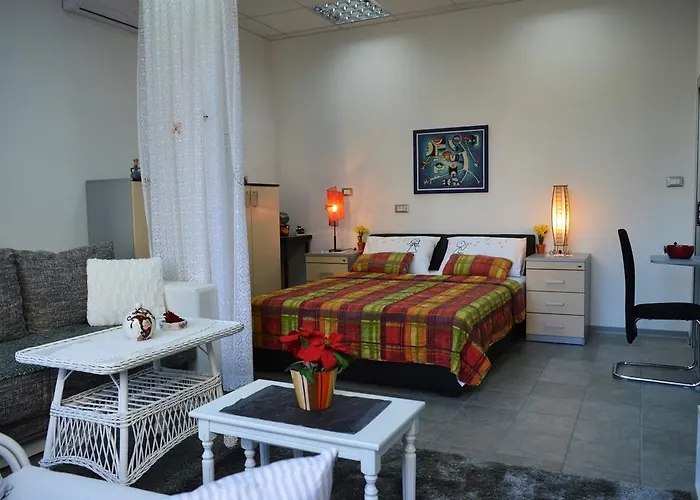 Studio Two Roses Daire *